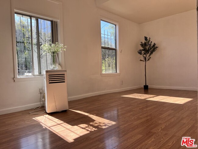Photo - 2209 Ridgeley Dr