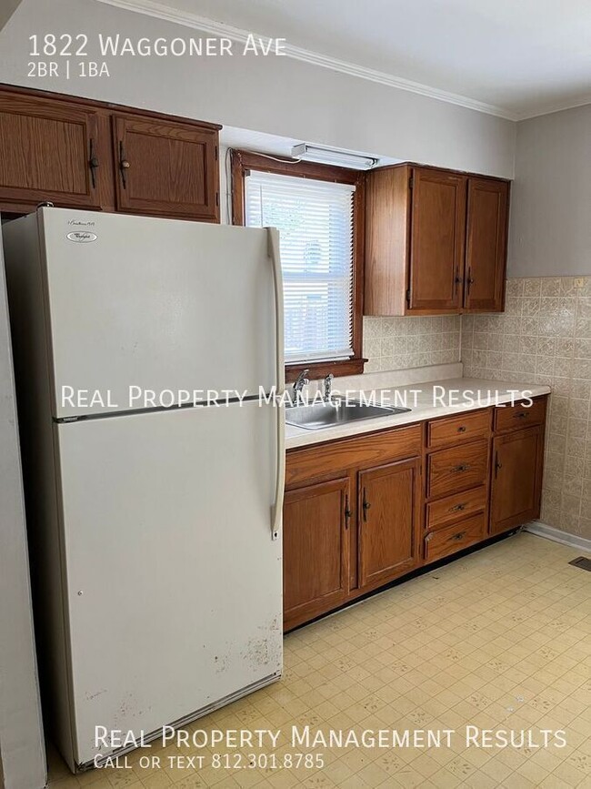 Photo - 1822 Waggoner Ave