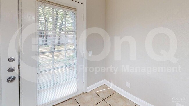 Photo - 810 Pleasant Hills Dr