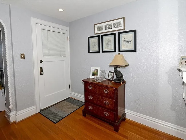 Photo - 6218 Southwood Ave Unit 3W