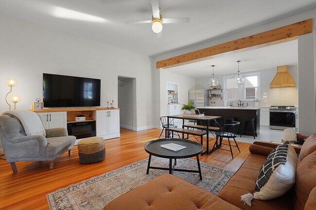 Photo - 1015 N 5th St