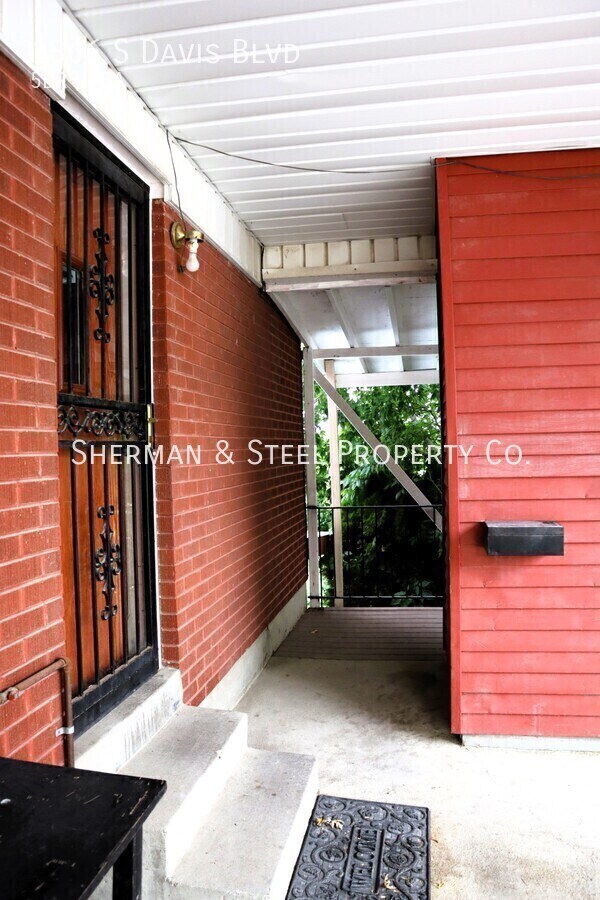 Photo - 1866 S Davis Blvd