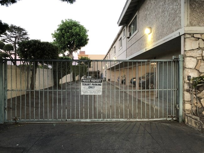 Photo - 3930 Rosemead Blvd Unit # N