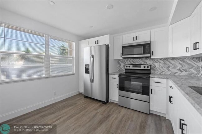 Building Photo - 2202 Lucaya Bend Unit J2 Rental