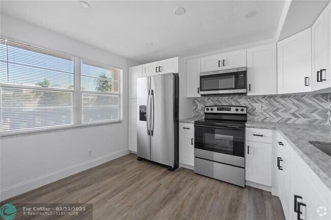 Building Photo - 2202 Lucaya Bend Unit J2 Rental