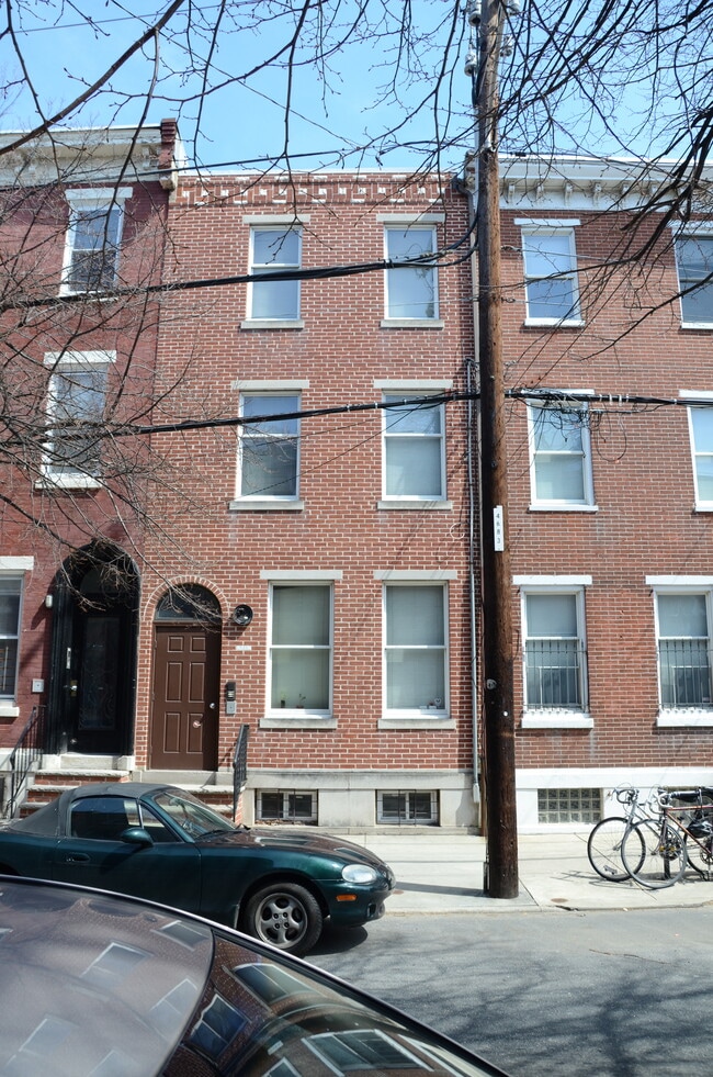 Photo - 625 S 19th St Apartments Unit 3