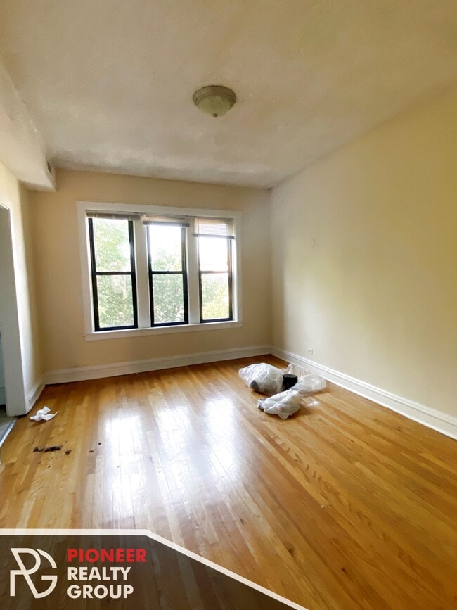 Photo - 3523 N Racine Ave Unit #3523-E3