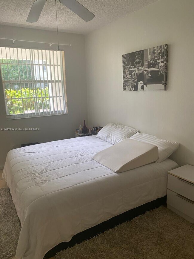 Photo - 3245 NE 184th St Unit 13111