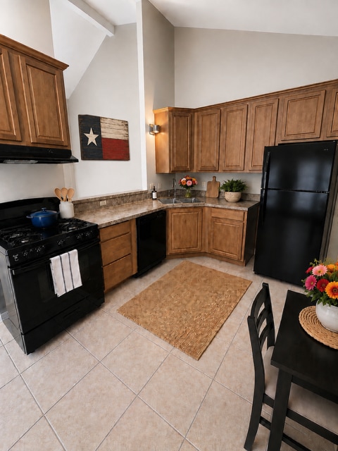Kitchen - 10122 Galway Dr