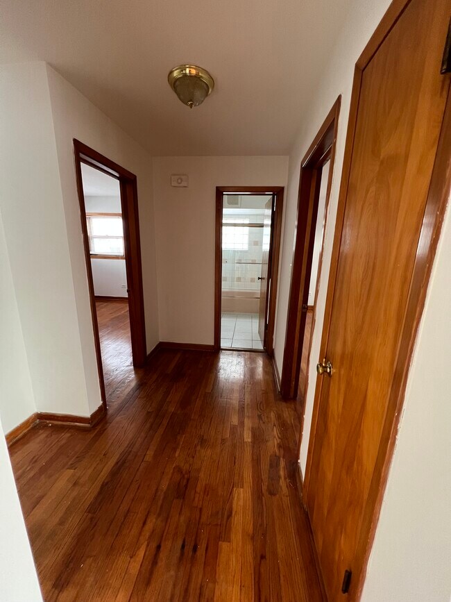 Photo - 1214 E Northwest Highway