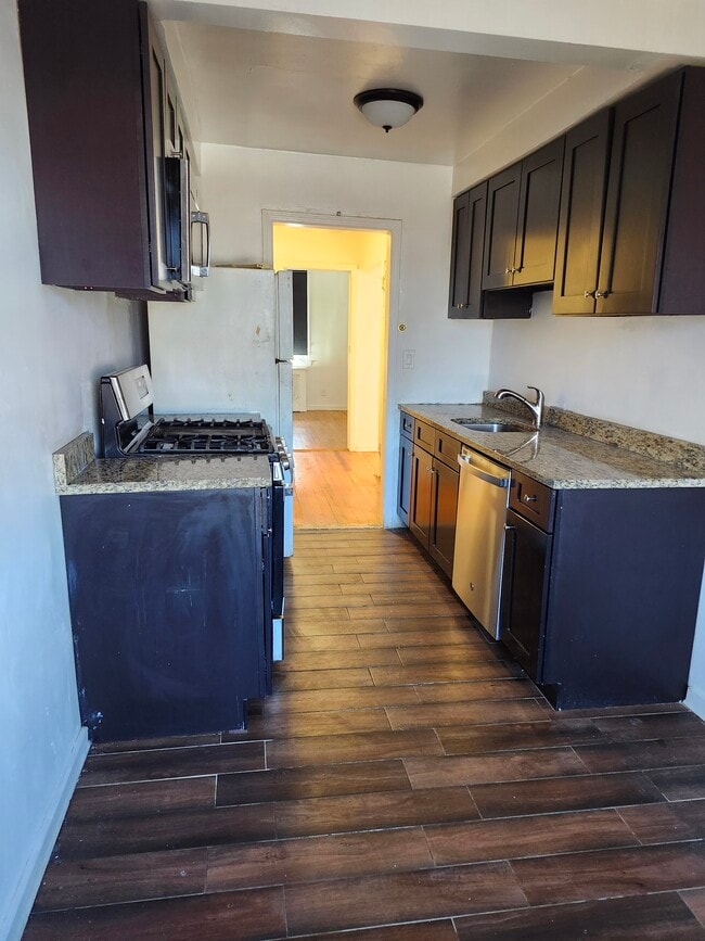 Kitchen - 21421 47th Ave Unit 2nd Fl
