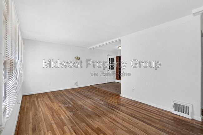 59 Fenwick Dr