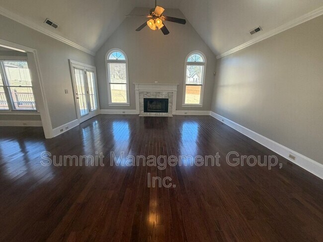 Photo - 2405 Twin Creek Ct SW