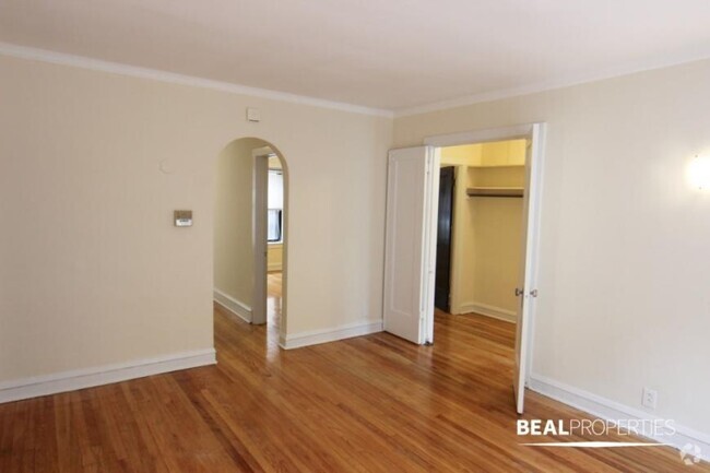 Building Photo - 1 bedroom in CHICAGO IL 60625 Unit N1 Rental