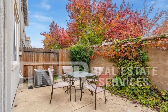 Photo - 2345 Coffeeberry Rd