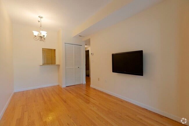 Building Photo - 2456 Massachusetts Ave Unit 104 Rental