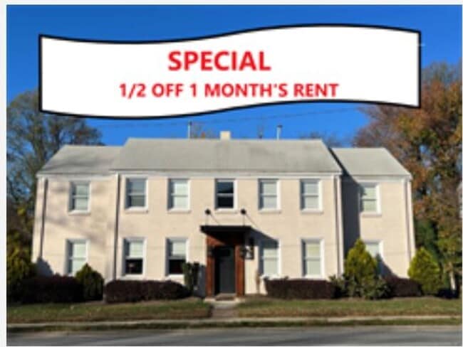 Building Photo - 1108 W Friendly Ave Unit 1108 W. Friendly Ave, Apt 1