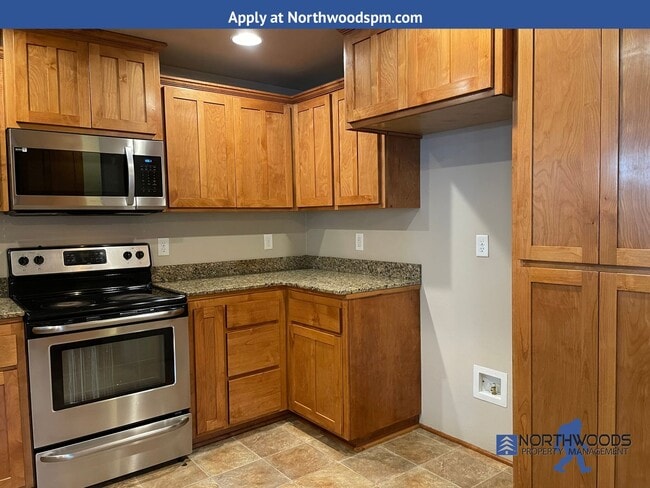 Photo - Nice 3 Bedroom 2 Bath Home with Vaulted Ce...