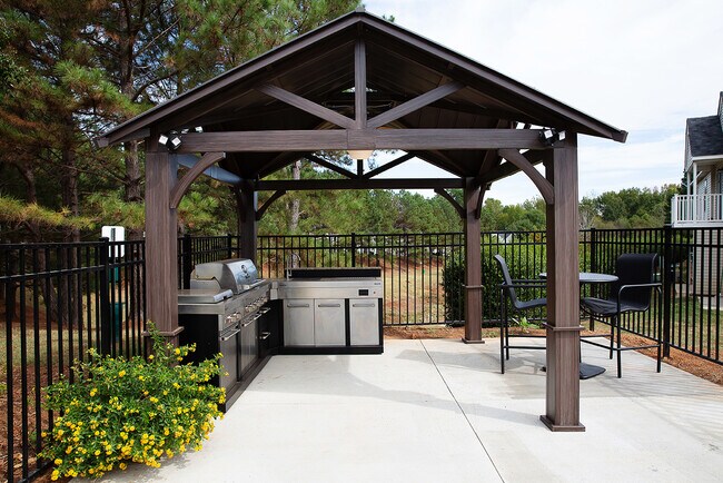 Talbert Woods Apartments and Townhomes