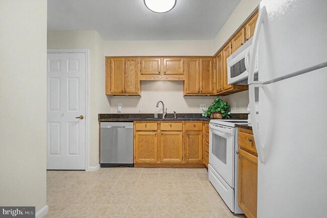 Photo - 1922 Marconi Cir