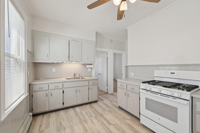 153 Banta Ave Unidad 1