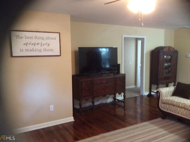 Photo - 1385 Elizabeth Ln Unit 200