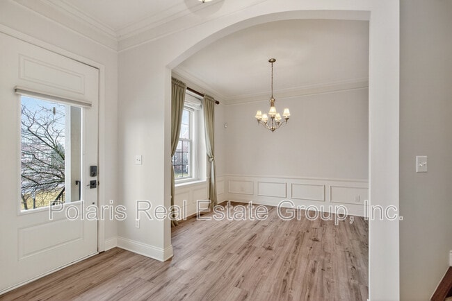 Photo - 108 Manchester Dr