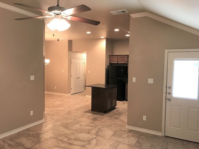 Photo - Beautiful 2 bed/2 bath near Fort Hood near Clear Creek in Killeen!