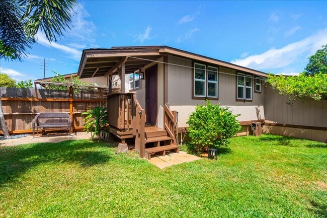 Building Photo - Remodeled Studio in North Kihei | Furnished & Pet-Friendly