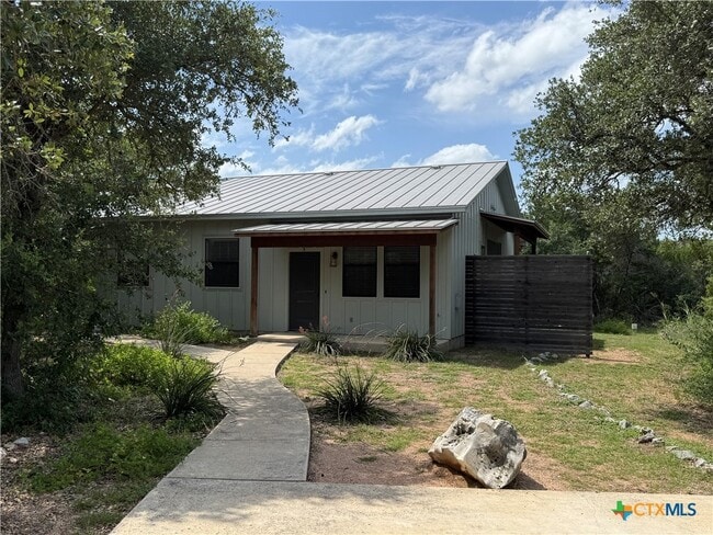 Building Photo - 290 Hugo Rd