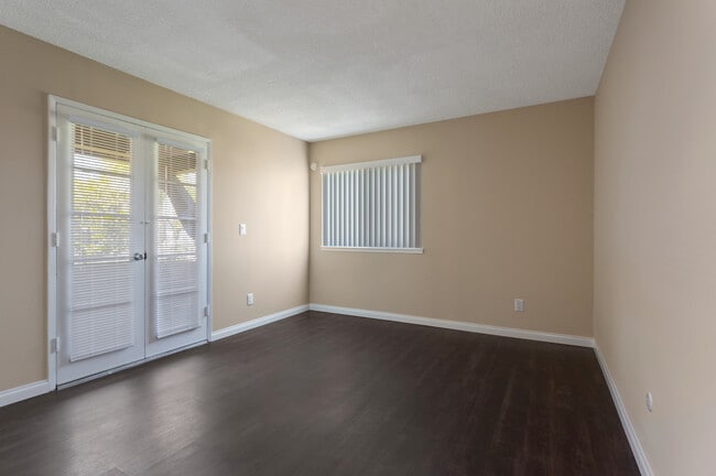 Photo - VIVA Apartment Homes