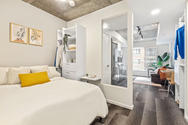 Photo - ALMA @ ByWard Market – Student Community