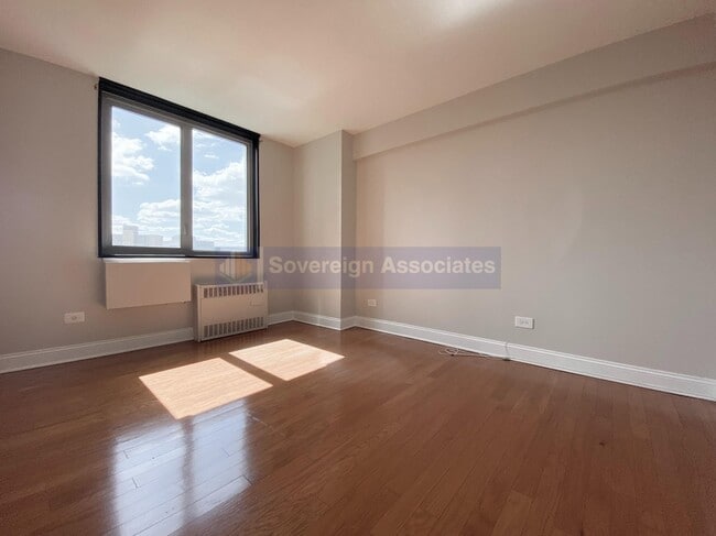 Photo - 3333 Broadway Unit C18K