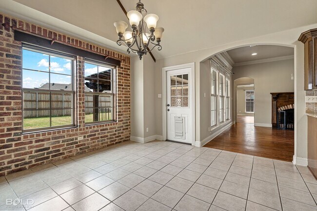 Photo - 3925 Le Brooke Ln