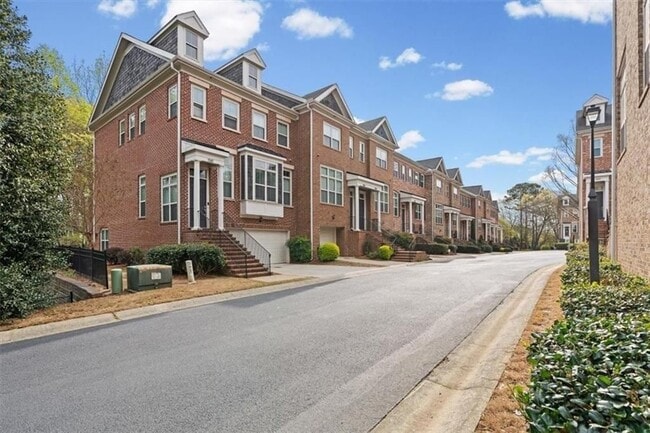 Photo - 1581 Mosaic Way