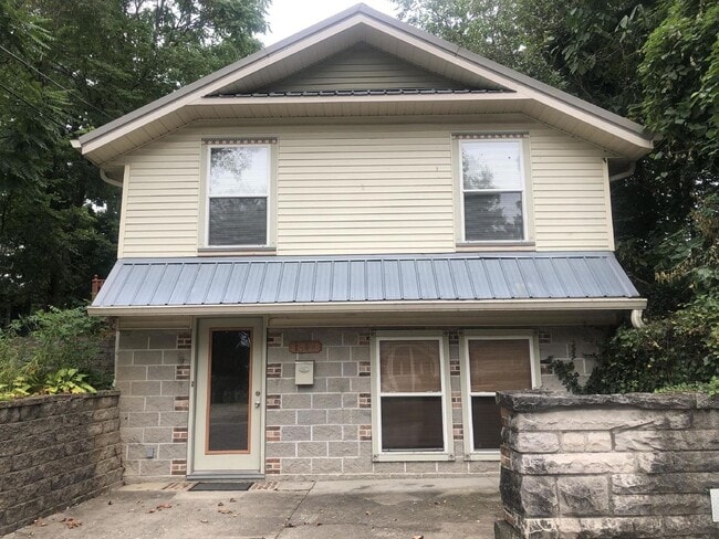 Photo - 1200 N Washington St