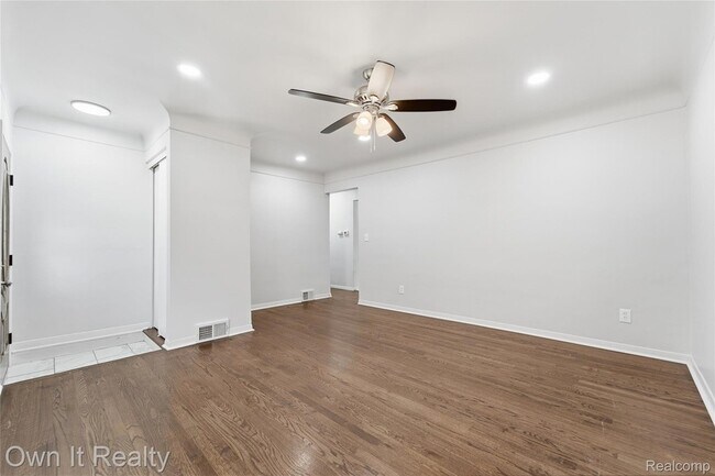 Photo - 24985 Mabray Ave