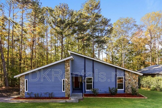 Building Photo - 135 Beethoven Ct