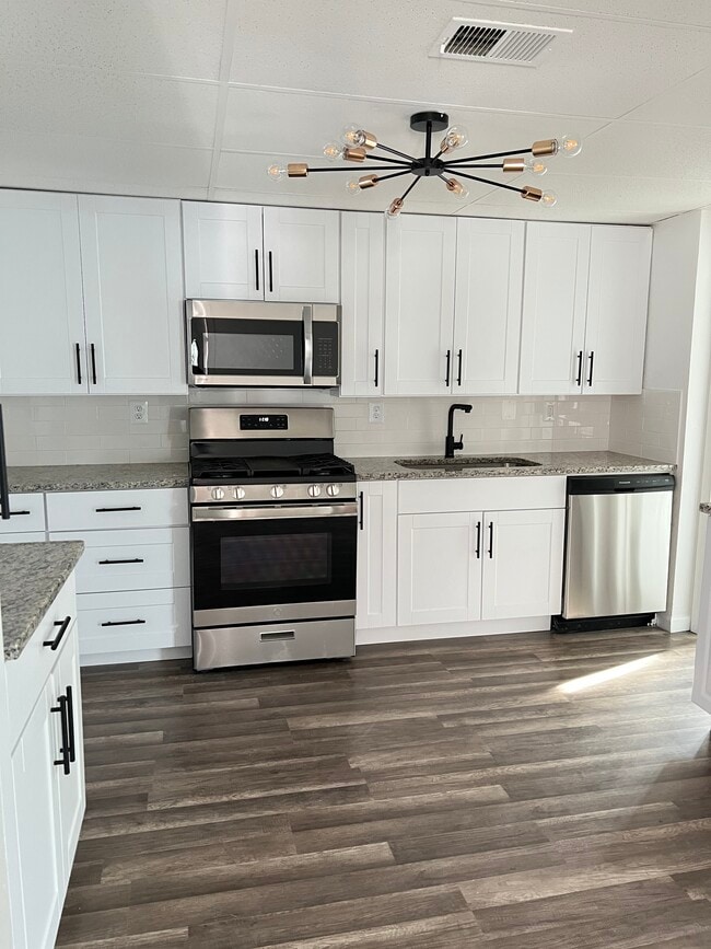 Photo - 203 Wellham Ave NW