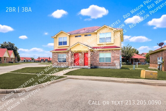 Building Photo - 6342 Queens Castle Dr Unit 2