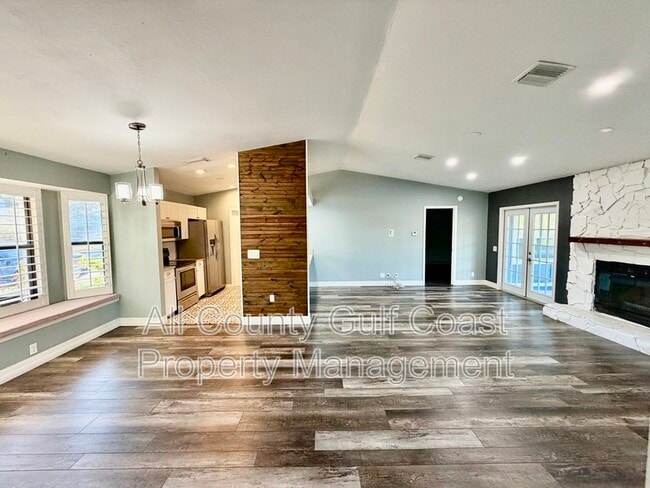 Photo - 8035 56th Ct E