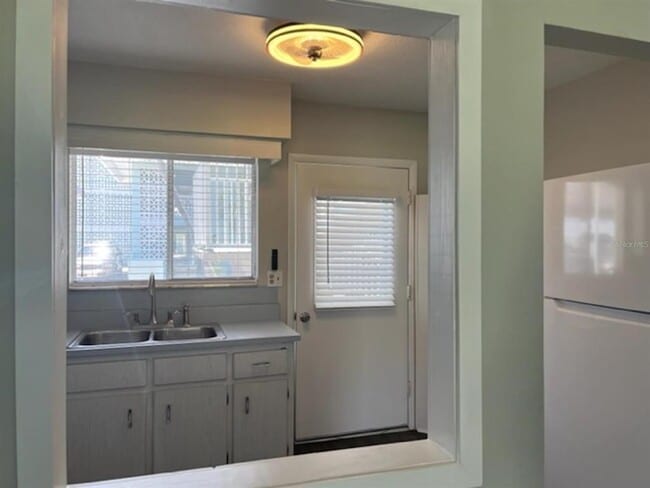 Photo - 335 Causeway N Unit F01