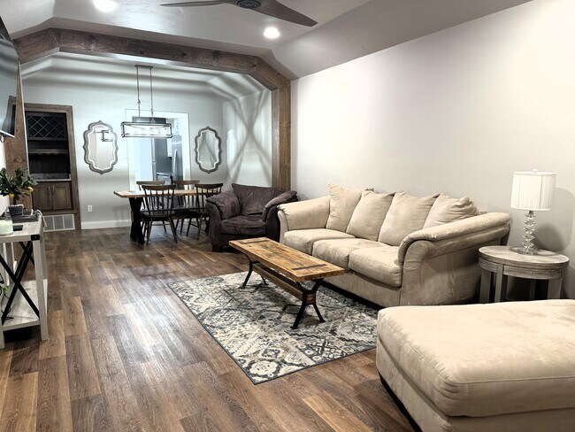 Photo - 9712 Memphis Ave