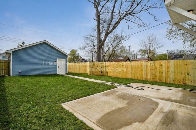 Photo - 77 N Guilford Ave