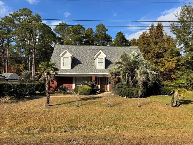 Photo - 207 E Maple Ave