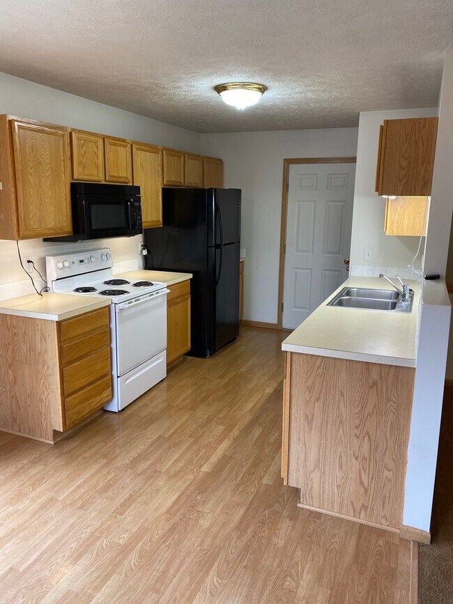 5655-59 N 21st - 5655-59 N 21st Apartment Unit 5659