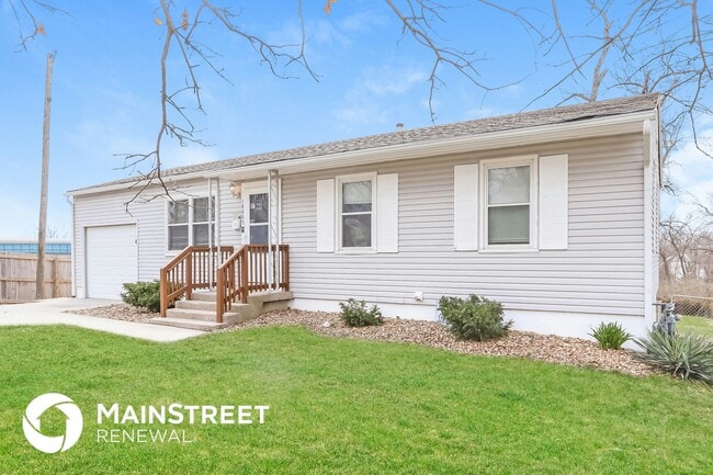 Photo - 18003 E 12th St N