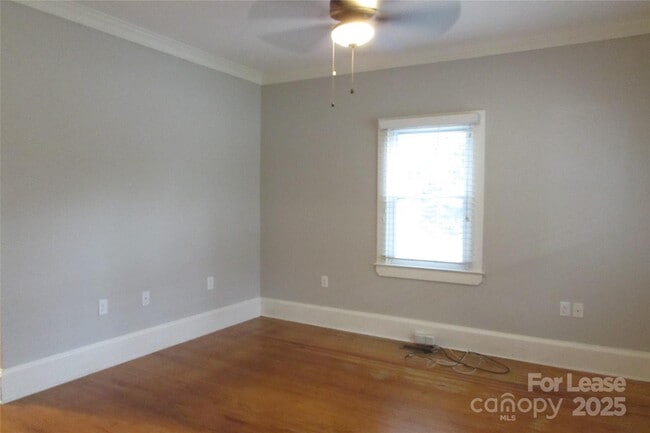 Photo - 730 Herrin Ave