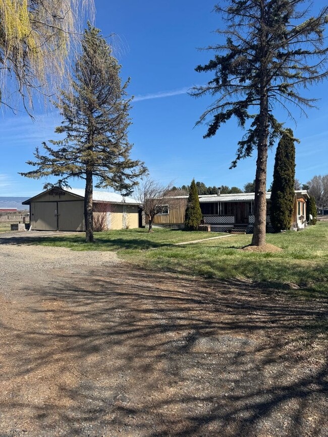 Photo - Spacious Pet-Friendly Rental on 3 Acres — Perfect for Horse Owners!