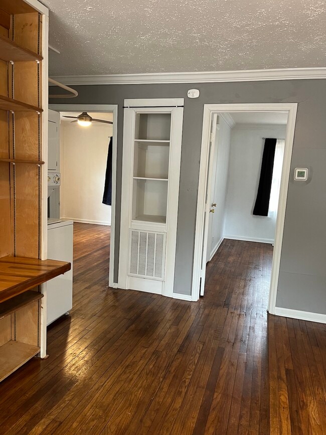 Photo - 134 Johnson St